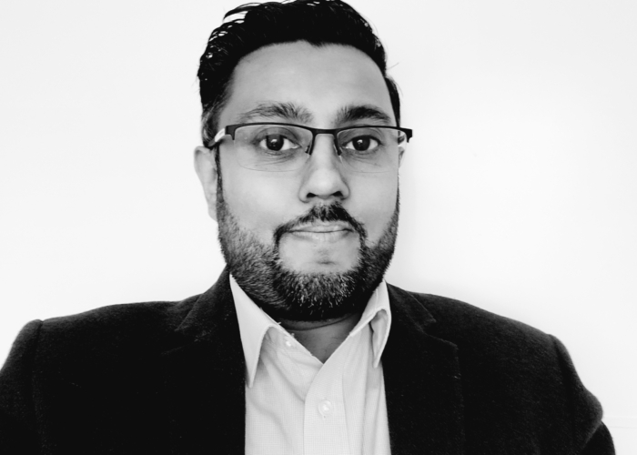 Sunil-Headshot-1-scaled-700×500